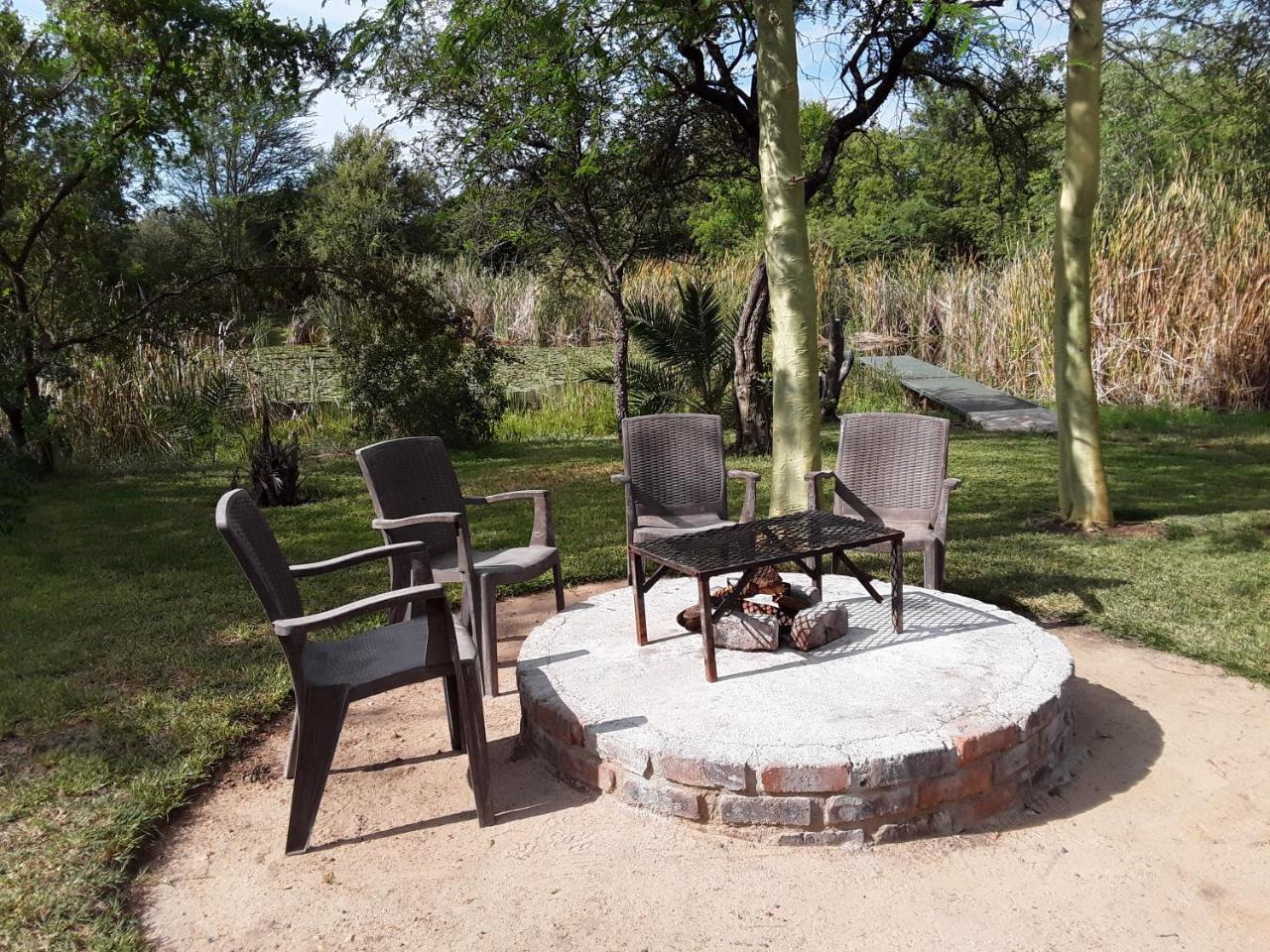 Bush Pub & Inn Hoedspruit Exterior foto